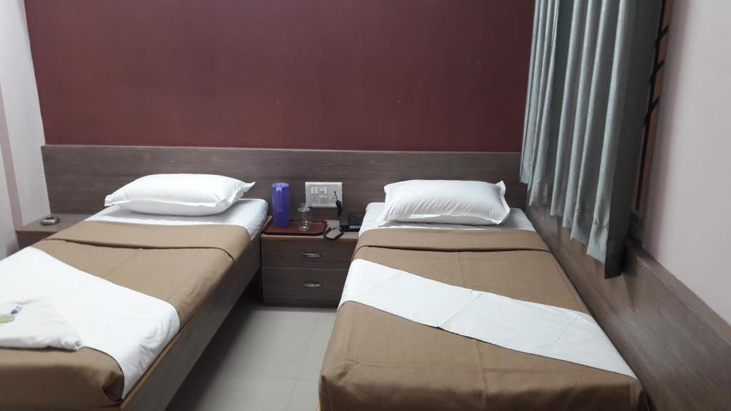 Hotel Royal Regency Aurangabad  Exteriör bild