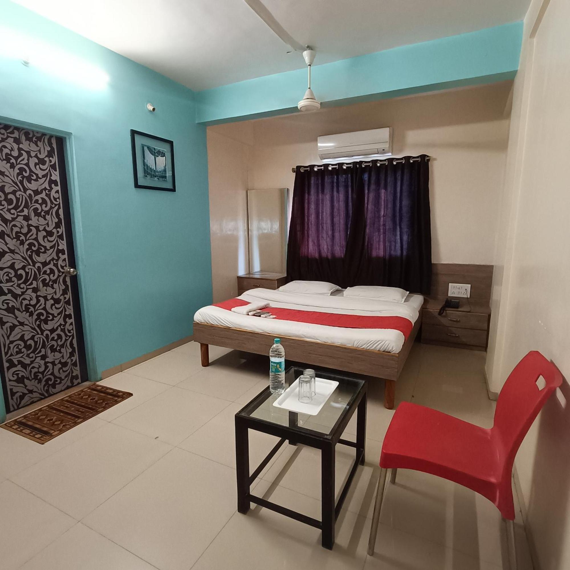Hotel Royal Regency Aurangabad  Exteriör bild